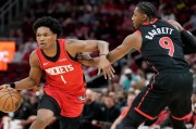 NBA直播-4+11+6前板！火箭新援抢爆2.7亿先生，KD盛赞：这就是签他的原因
